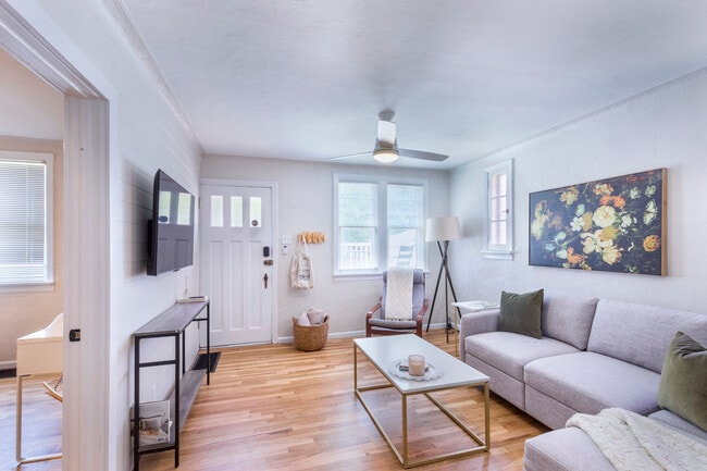 Building Photo - 5628 Welmering Dr