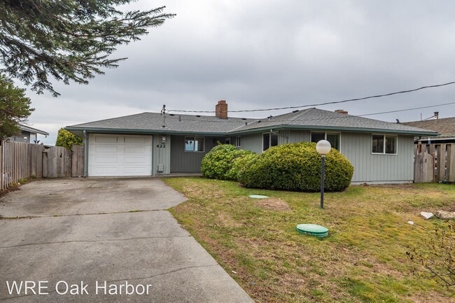 Building Photo - 3 br, 1 bath House - 422 Marine Drive