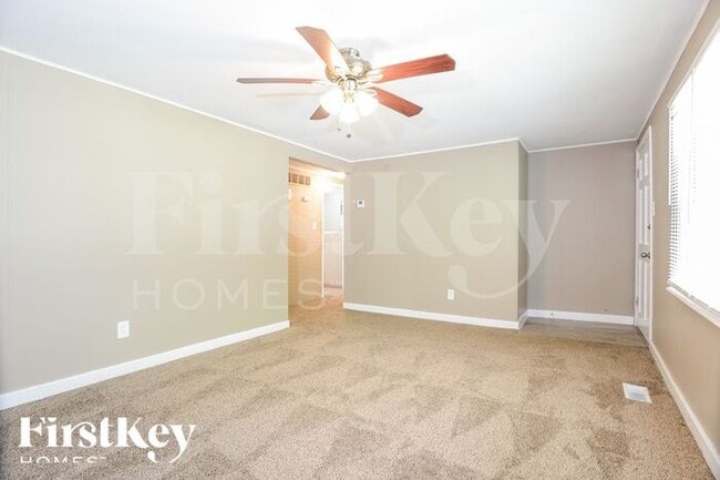 Building Photo - 2293 Maxville Ln