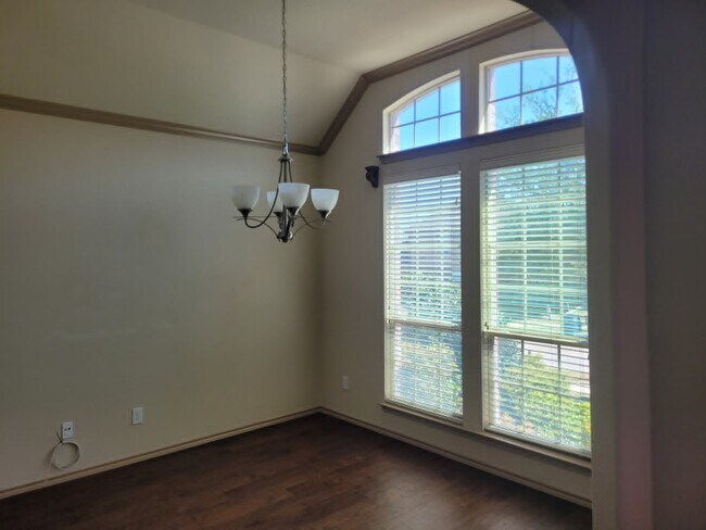 Building Photo - 5833 Tuleys Creek Dr