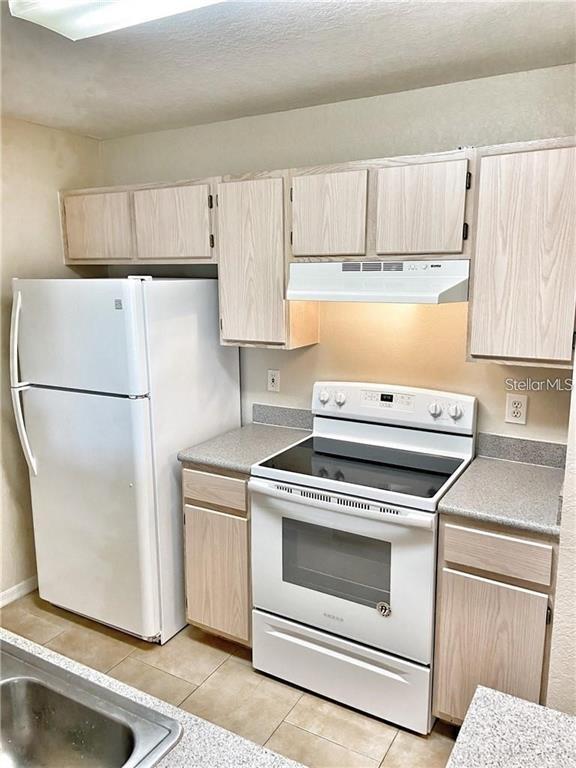 Building Photo - 8911 Manor Loop