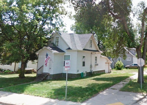 Primary Photo - 433 3rd Avenue NW
