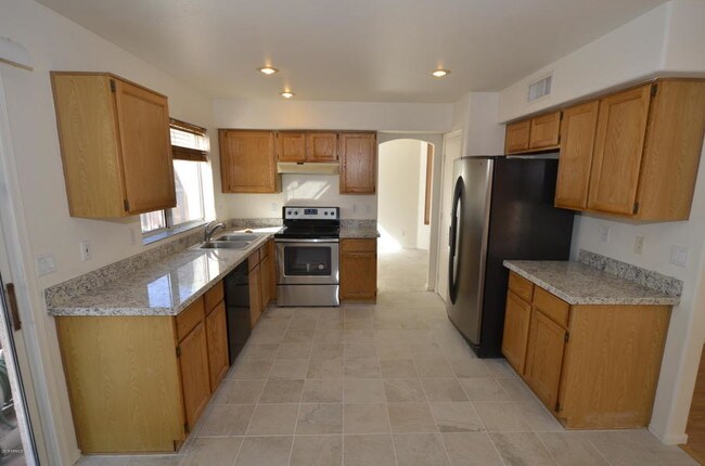 Building Photo - 630 N Diane Ct
