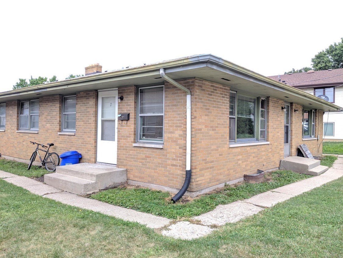 Primary Photo - 1722-1724 Remington Rd