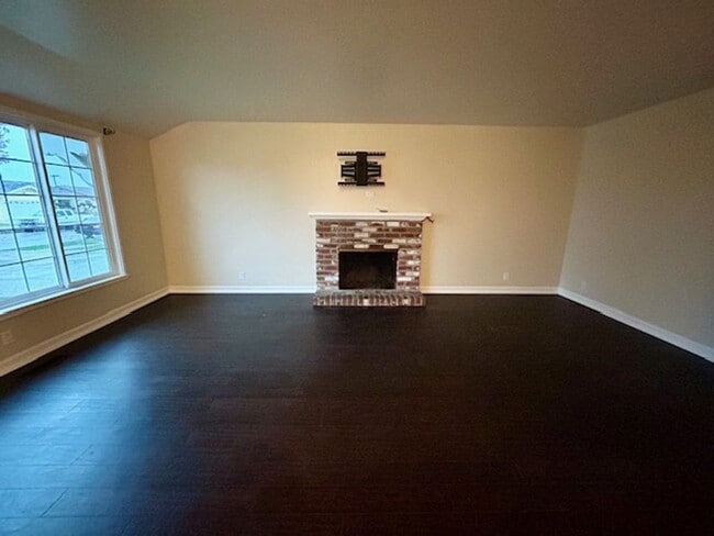 Building Photo - 1653 Los Gatos Way