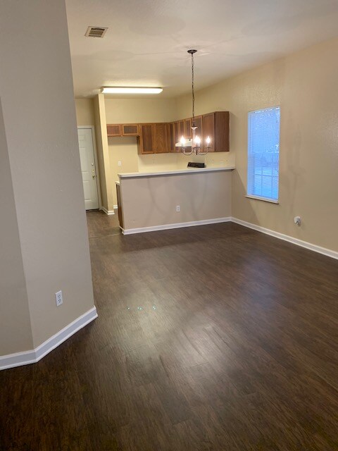 Building Photo - 3003 Whisper Oaks Ln