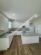 Building Photo - 614 N Alaska St