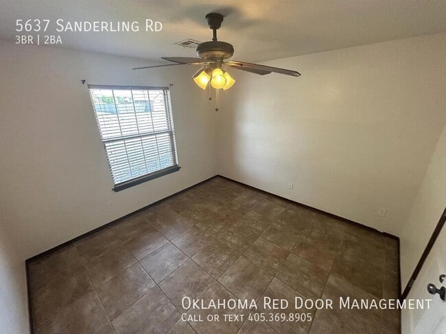 Foto del edificio - 5637 Sanderling Rd