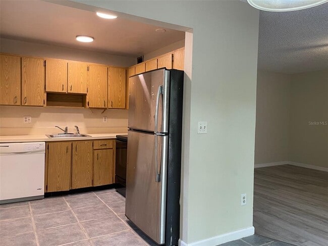 Building Photo - 11715 Raintree Village Blvd