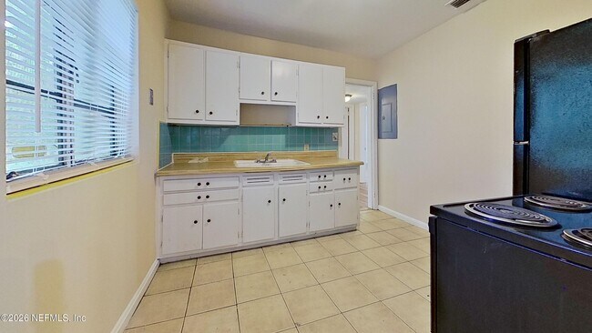 Foto del edificio - 607 Garden Cliff Ct
