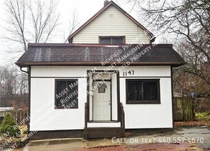Building Photo - 1147 Newton St