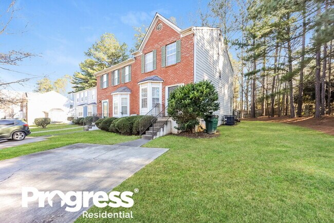 Building Photo - 5960 Hampton Ct