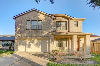 Building Photo - 15326 Mission Oak Dr