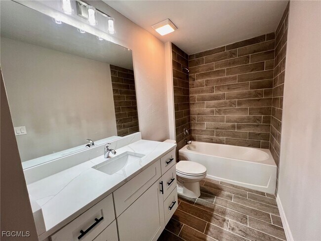 Foto del edificio - 2609 59th St W