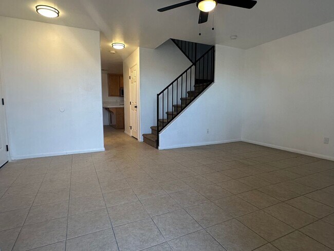 Building Photo - 9548 Sally Ave