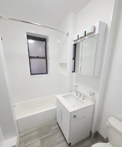 Foto del edificio - 140 W 55th St