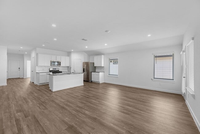 Building Photo - 1015 Star Grass Ln
