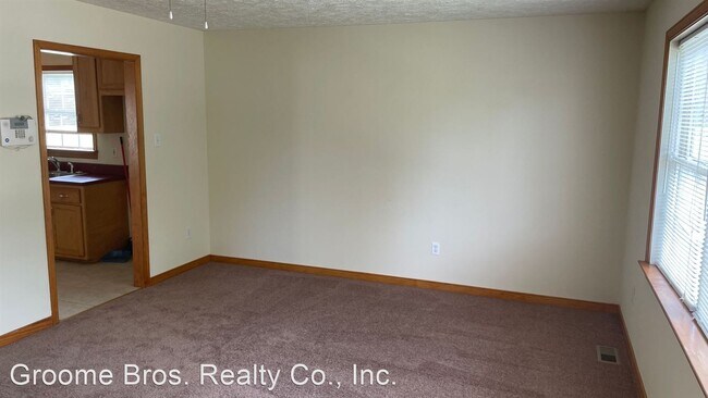 Building Photo - 3 br, 1 bath House - 101 N. Linden Ave.