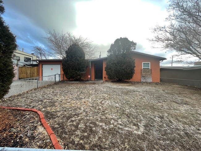 Building Photo - 13312 Cloudview Ave NE