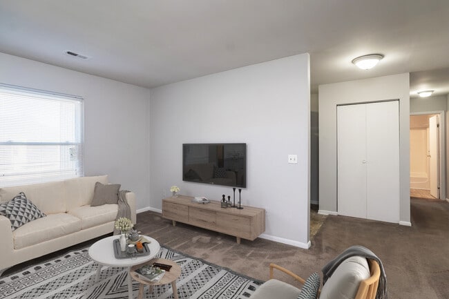 Building Photo - Englewood Villas & Residences