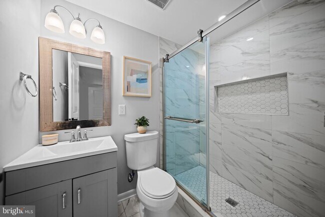 Foto del edificio - 3114 Berry Rd NE