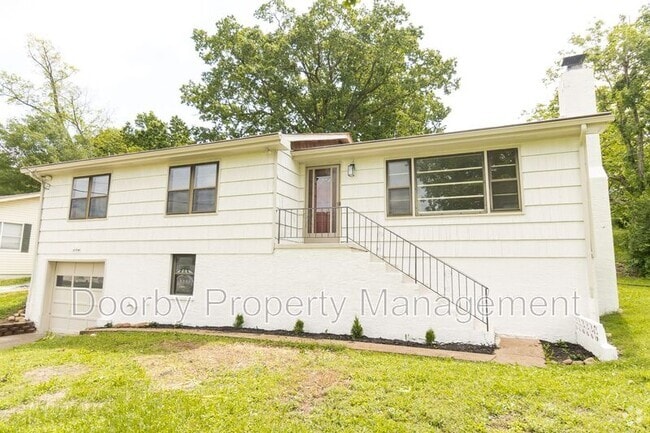 Building Photo - 116 Centro St
