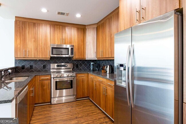 Foto del edificio - 1080 Peachtree St NE
