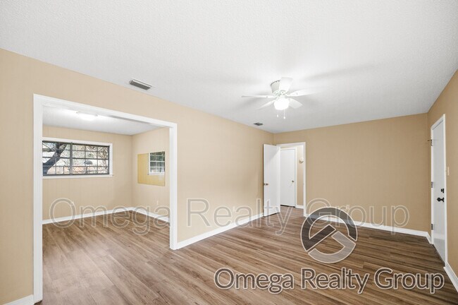 Foto del edificio - 9150 Spice Pond Rd