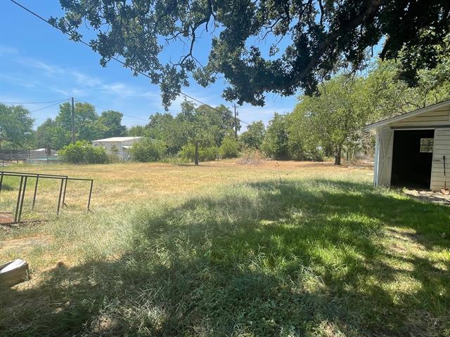 Building Photo - 120 Live Oak St