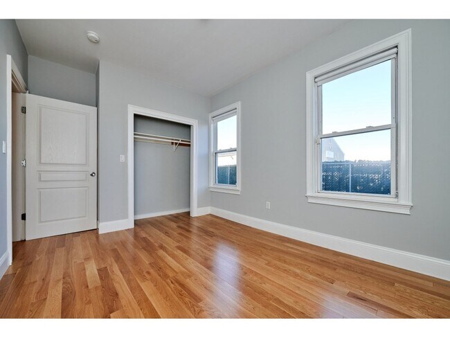 Foto del edificio - 12 Humboldt Pl