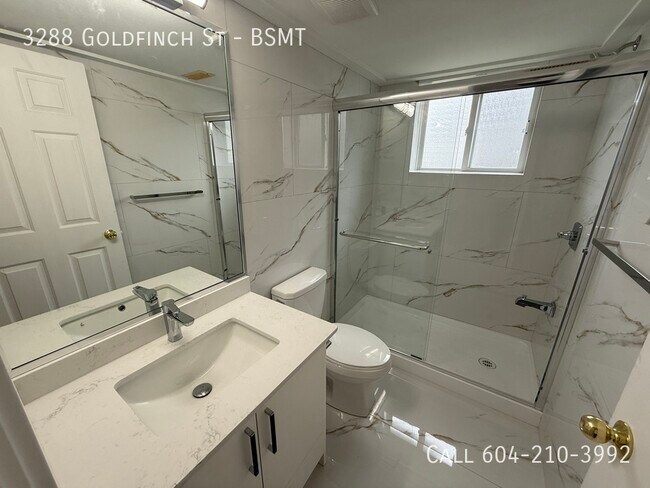Photo du bâtiment - Updated Ground Level Suite