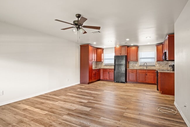 Foto del edificio - 4945 91st Ave N