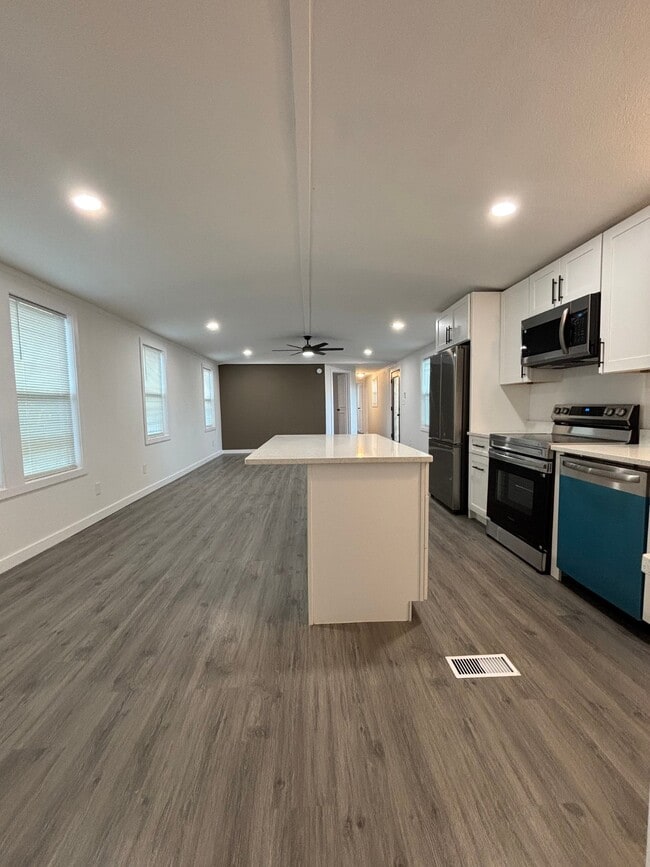 Building Photo - 19856 Old Hwy 105 E