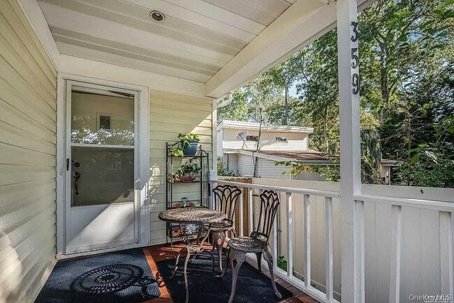 Foto del edificio - 359 Erlanger Blvd