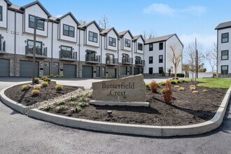 Building Photo - Butterfield Crest