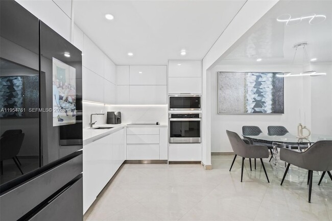 Building Photo - 19390 Collins Ave