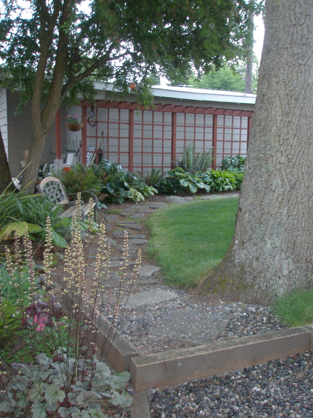 Primary Photo - 7518 California Ave SW