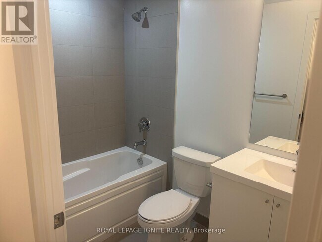Photo du bâtiment - 2545 Simcoe St N