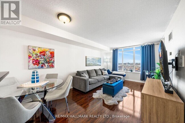 Photo du bâtiment - 700-1700 Humberwood Blvd