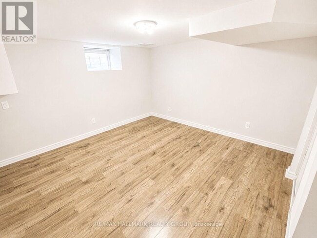 Building Photo - 172 Cobourg St