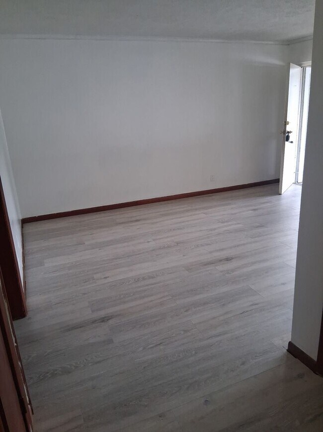 Foto del edificio - Maryville 2 bedroom 1 bath apartment, wate...