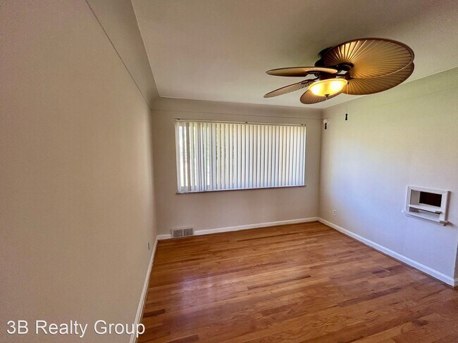 Building Photo - 3 br, 1.5 bath House - 5551 Sunnywoods Ln.