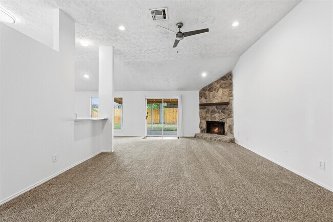 Foto del edificio - 16826 Carbridge Dr