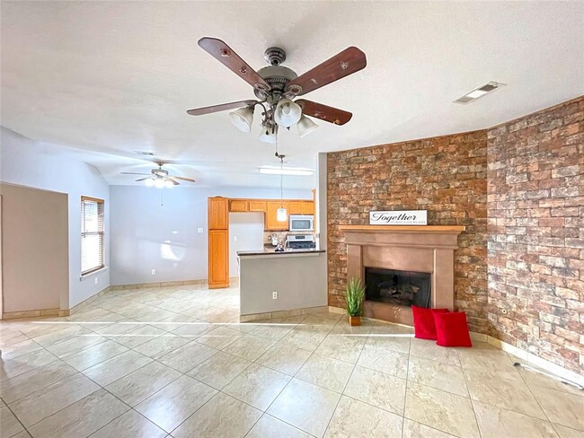 Building Photo - 3634 Wingate Park Dr