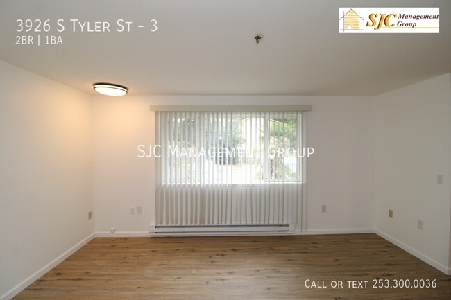 Building Photo - Recently updated two bedroom unit in Tacom...