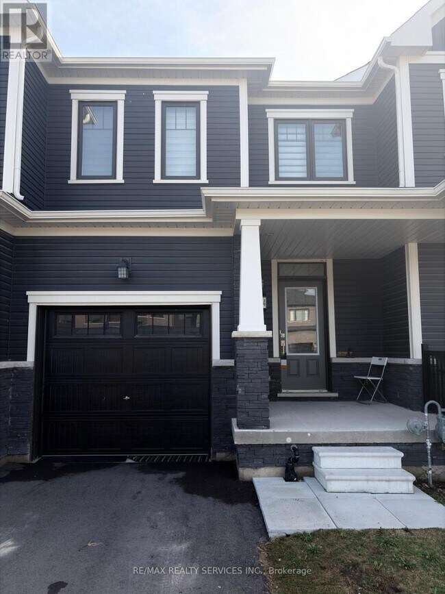 Building Photo - 374 Dolman St