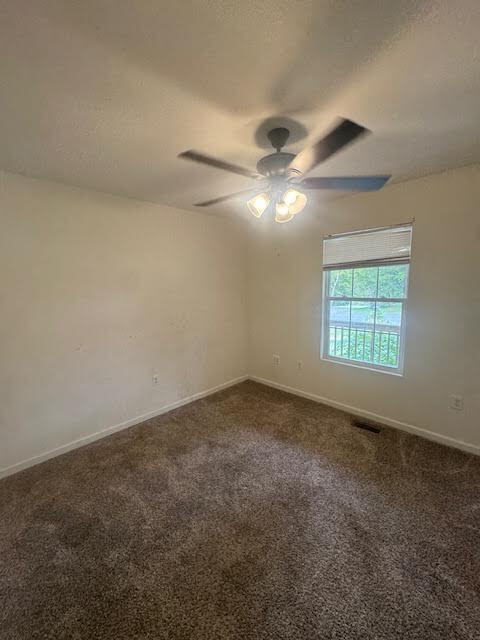 Foto del edificio - "Charming 3-Bedroom Retreat with 2 Full Baths in Front Royal – Perfect for Your Next Home!"