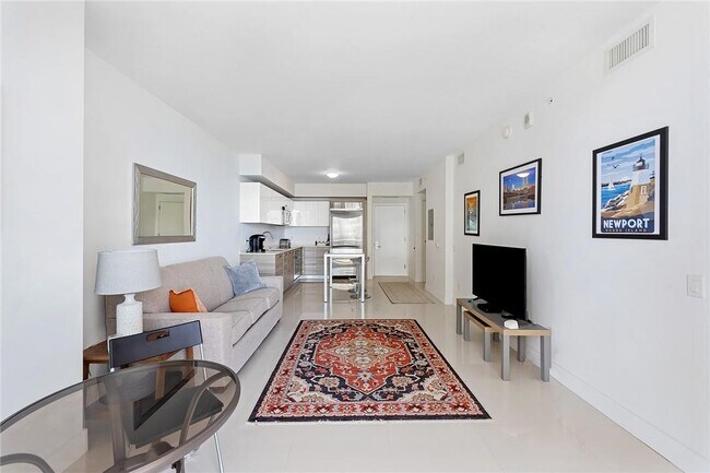 Foto del edificio - 1300 Brickell Bay Dr