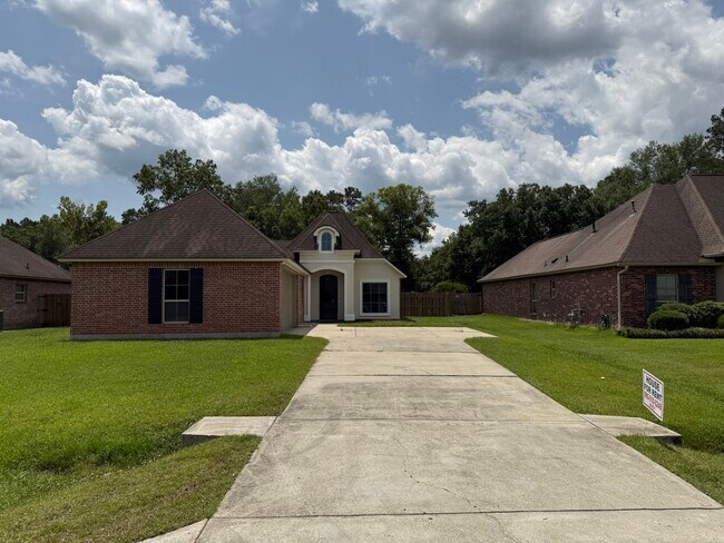 Foto del edificio - 24038 Spanish Oak Ave