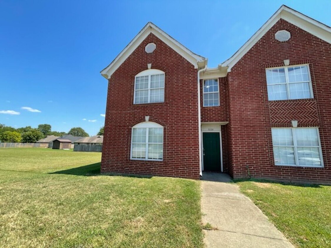 Primary Photo - Bailey Station Townhomes